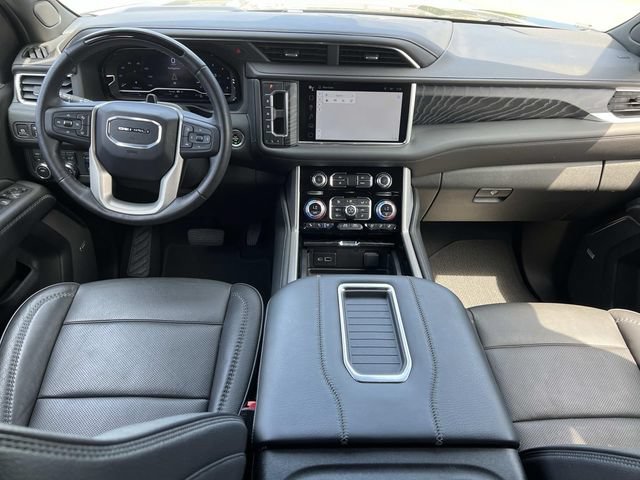 Used 2023 GMC Yukon Denali AWD/4WD image 16