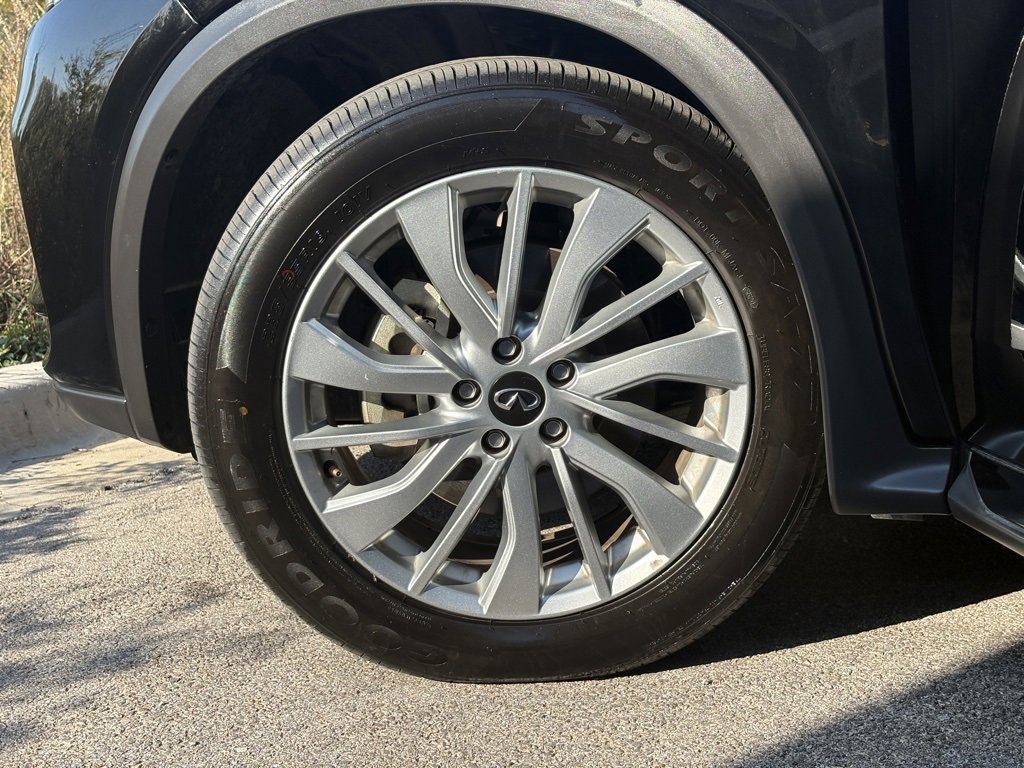 Certified 2024 INFINITI QX50 Luxe image 7