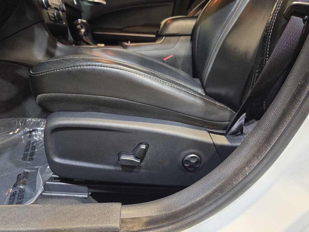 Used 2021 Dodge Charger SXT w/ Leather Interior Group image 14