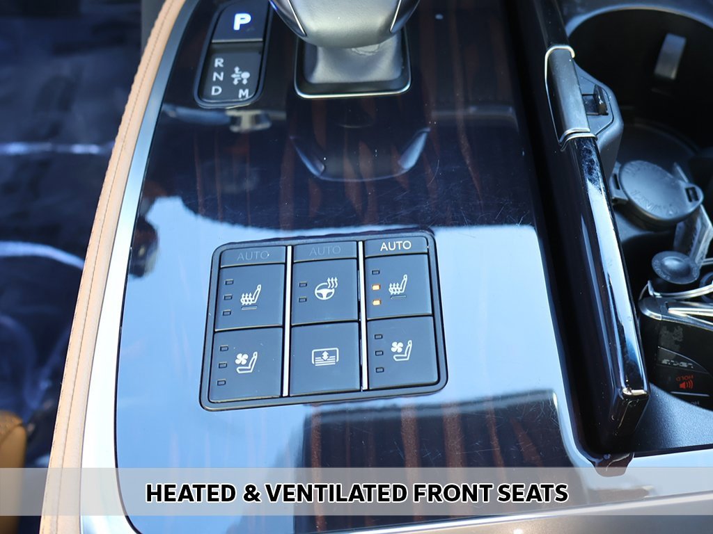 Used 2023 Lexus LS 500 w/ Luxury Package image 9