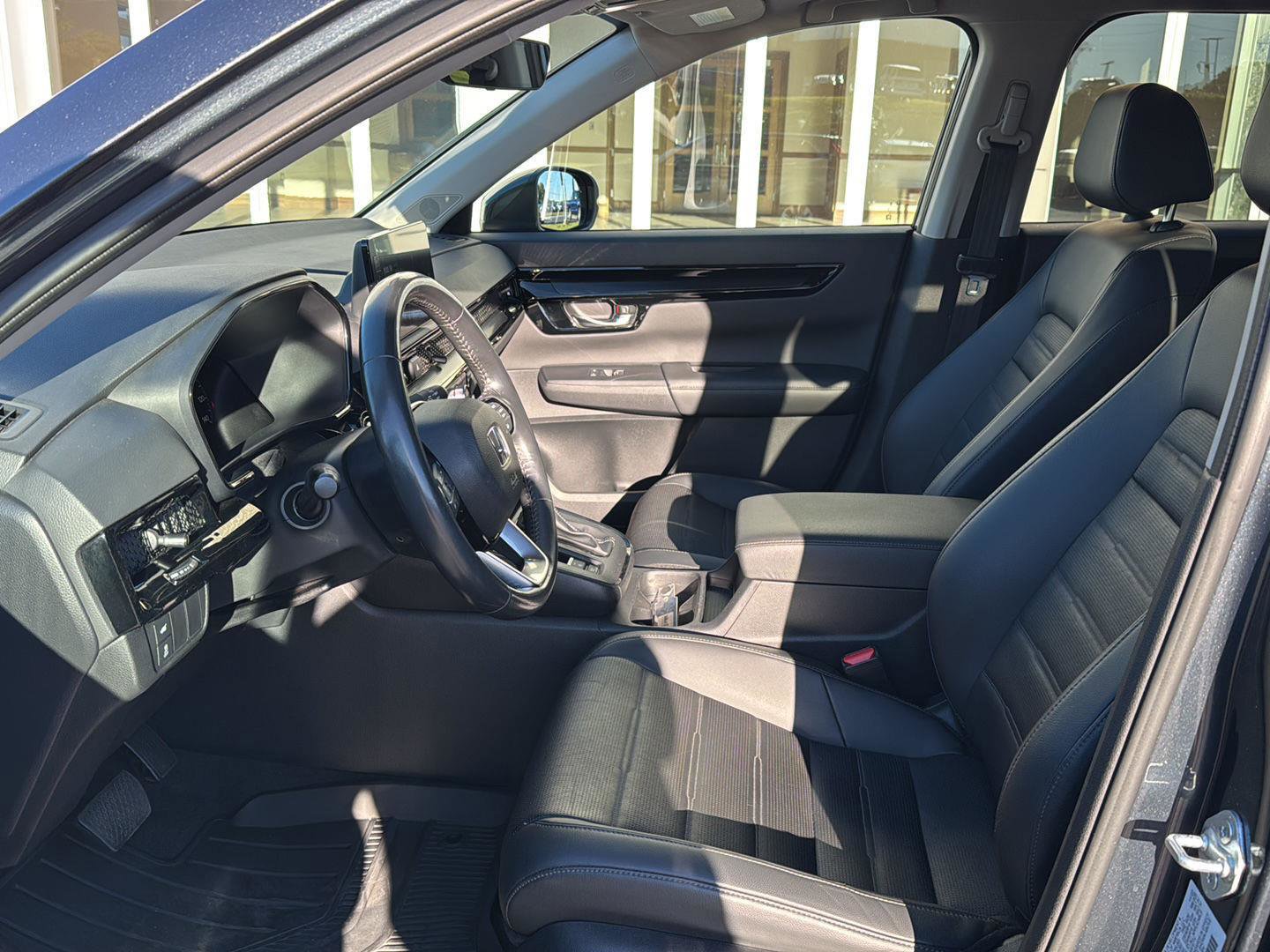 Used 2023 Honda CR-V EX-L image 8