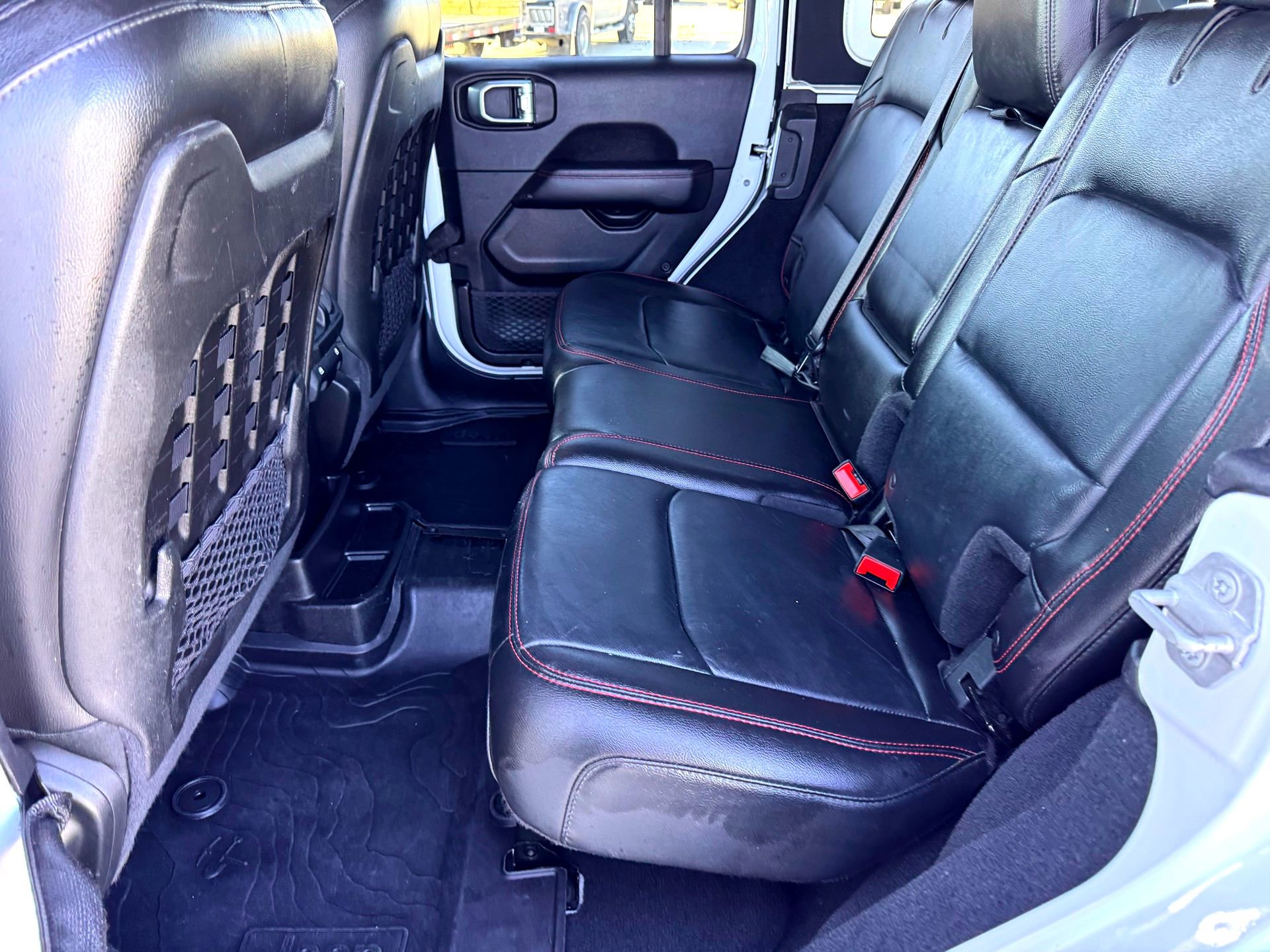 Used 2018 Jeep Wrangler Unlimited Rubicon image 19