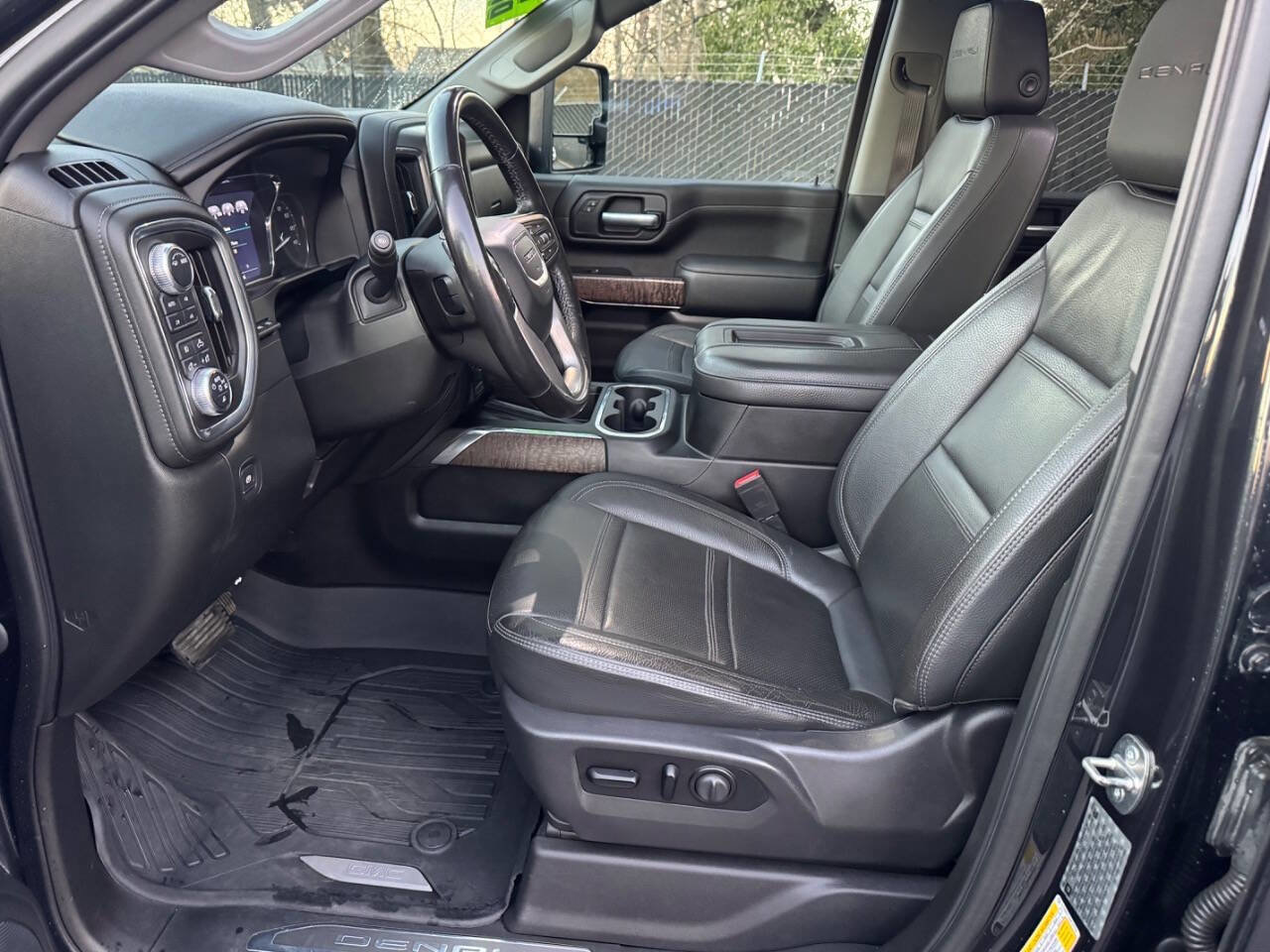 Used 2021 GMC Sierra 2500 Denali w/ Denali Ultimate Package image 9