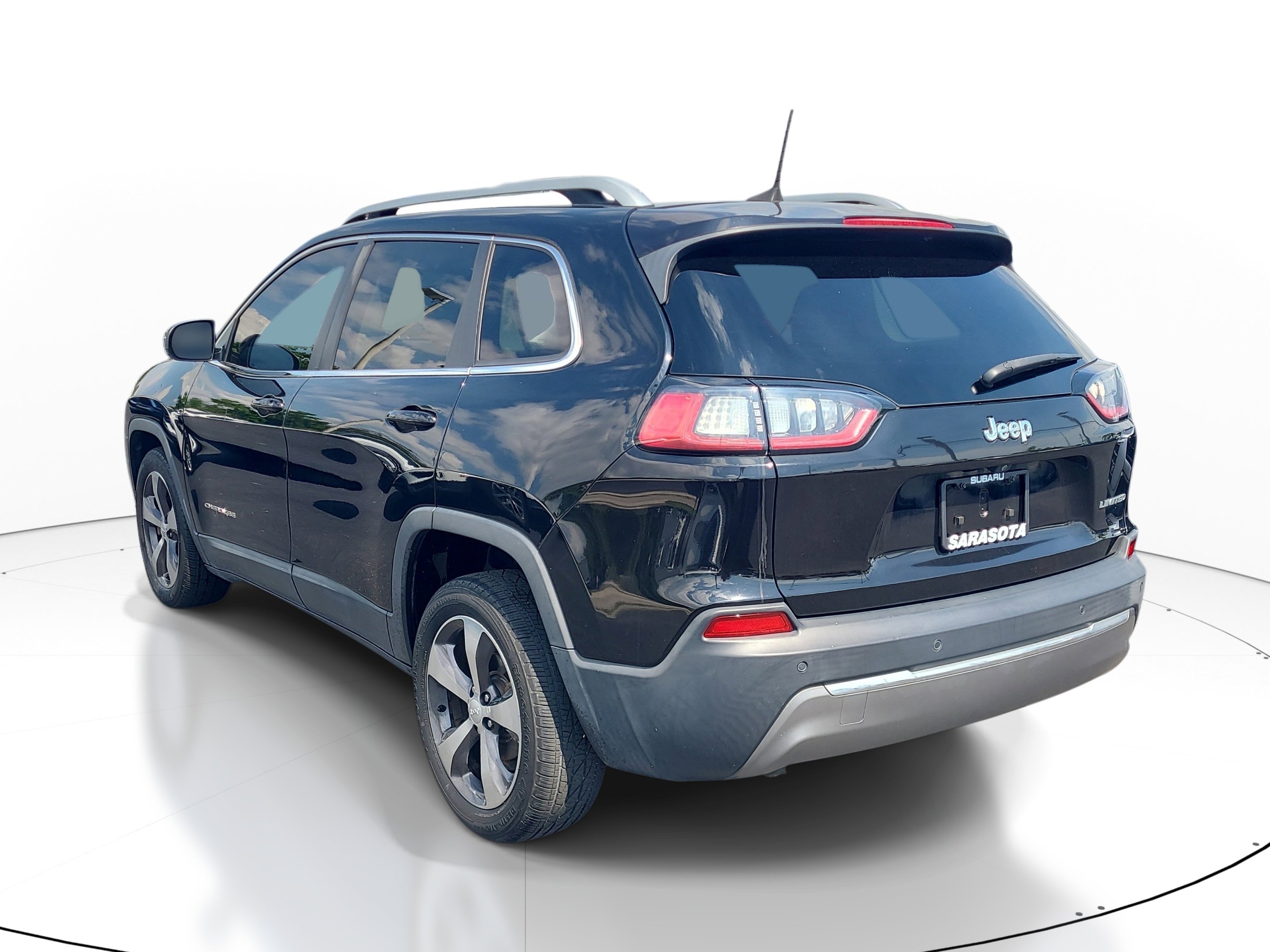 Used 2020 Jeep Cherokee Limited FWD image 4