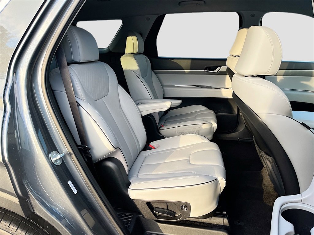 Used 2025 Hyundai Palisade SEL image 33