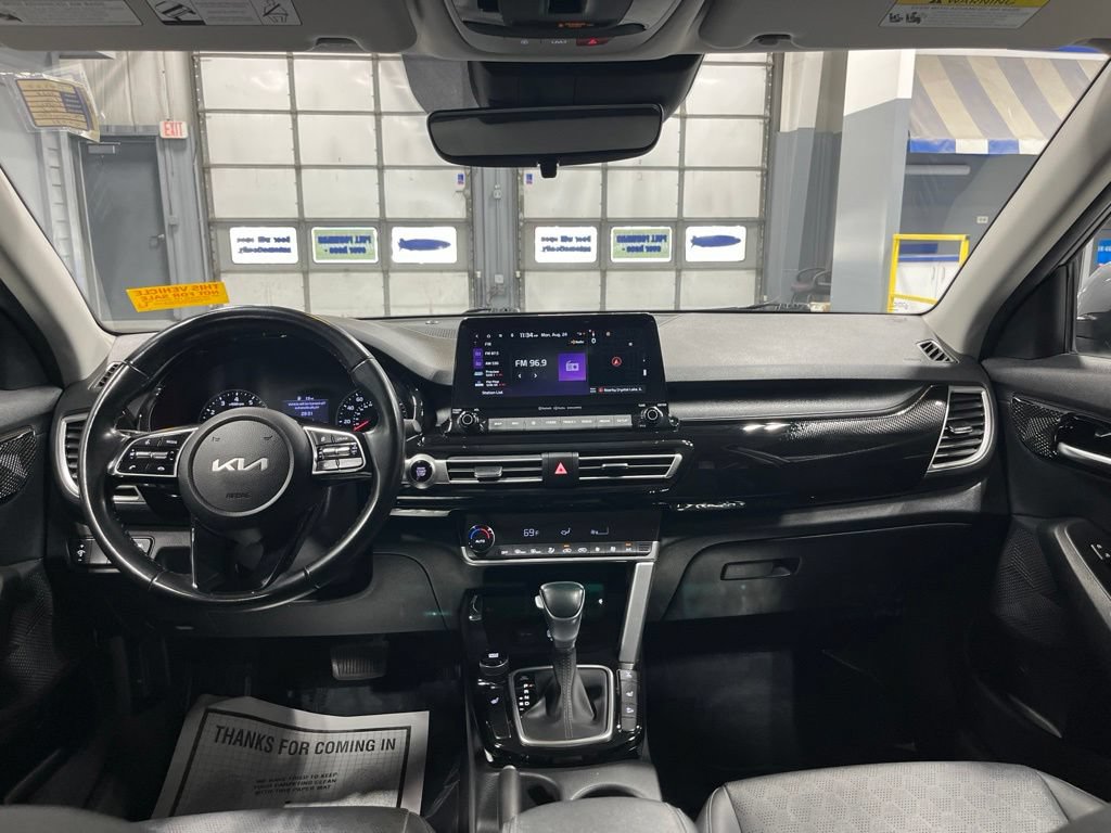 Used 2023 Kia Seltos EX AWD/4WD image 30