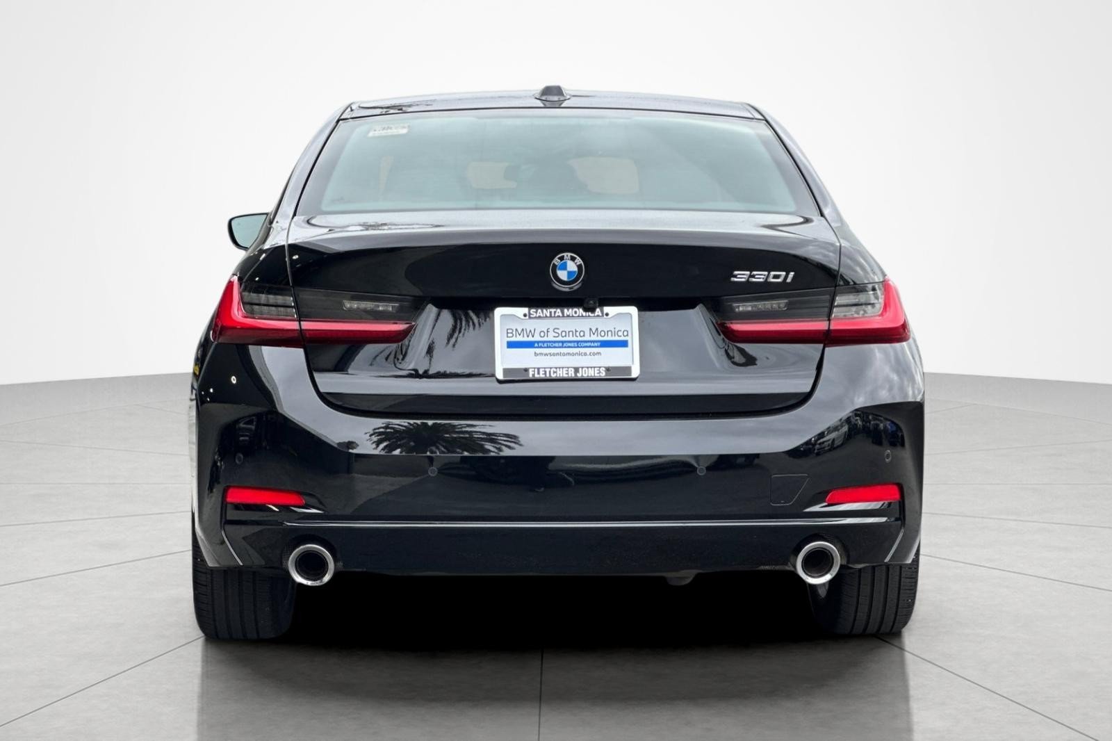 Used 2023 BMW 330i Sedan w/ Driving Assistance Package RWD image 4