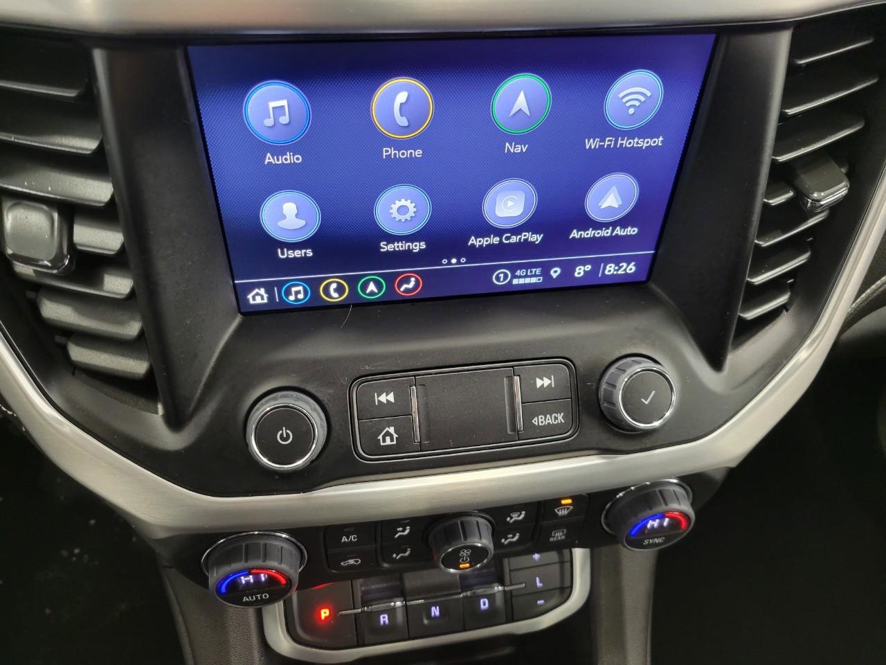 Certified 2023 GMC Acadia SLT w/ Trailering Package image 8