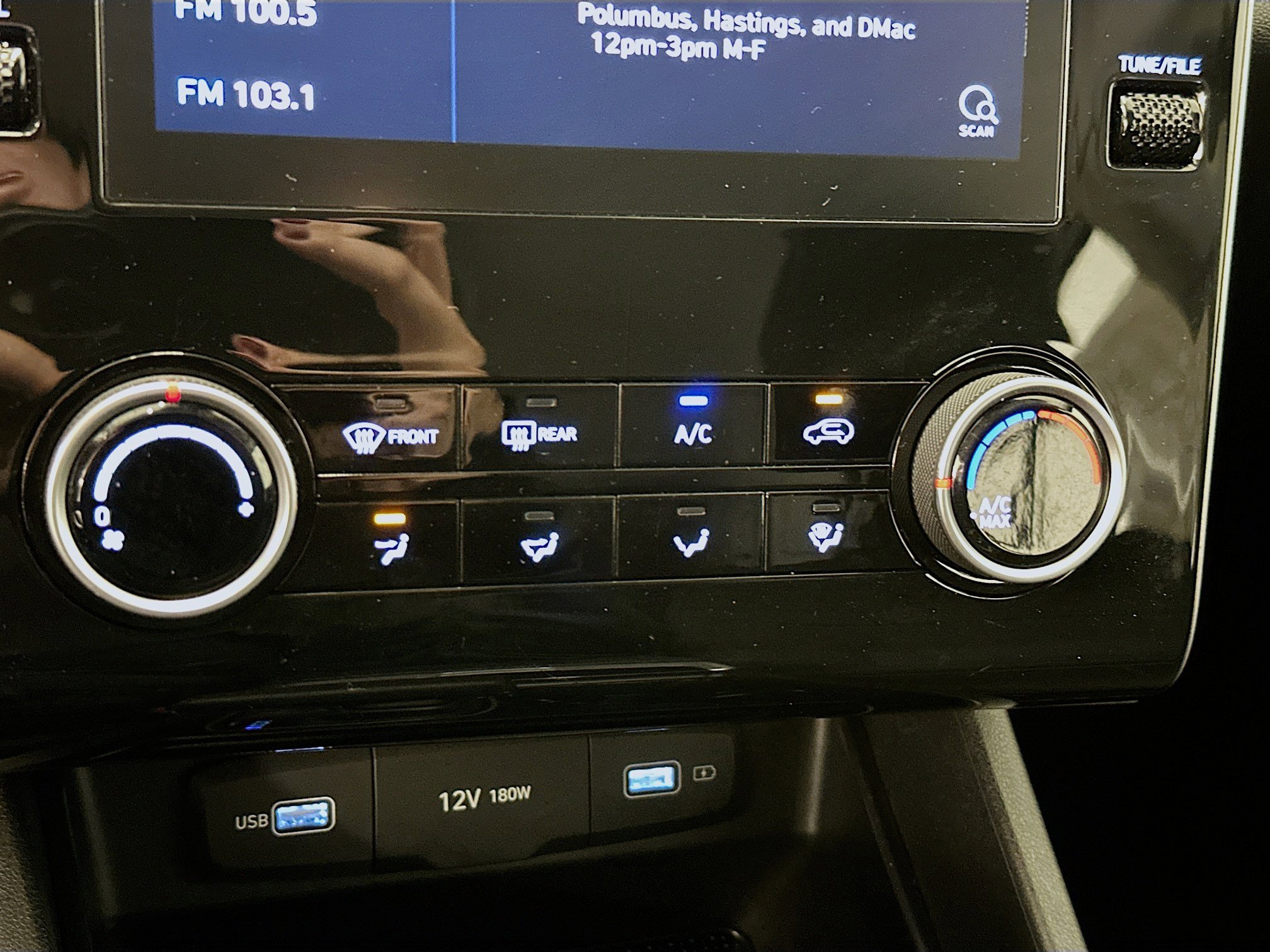 Used 2023 Hyundai Tucson SE image 23