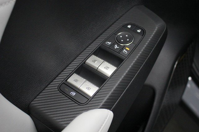 New 2026 Mitsubishi Outlander SE image 16