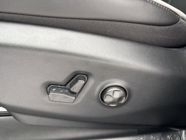 New 2026 Chrysler Pacifica Limited w/ S Appearance Package image 21