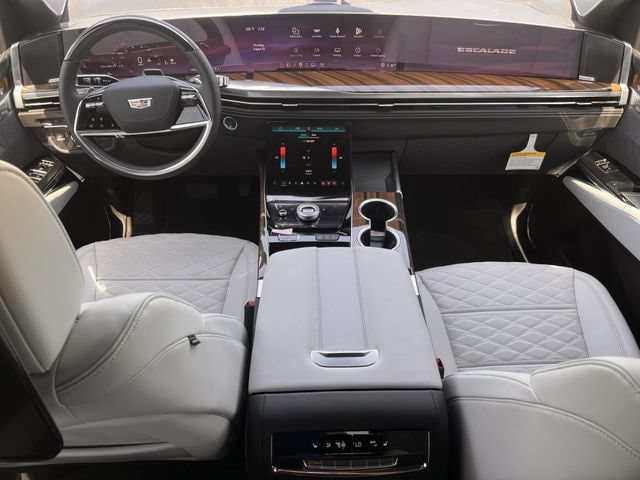 New 2026 Cadillac Escalade ESV Platinum Luxury w/ LPO, Radiant Package AWD/4WD image 9