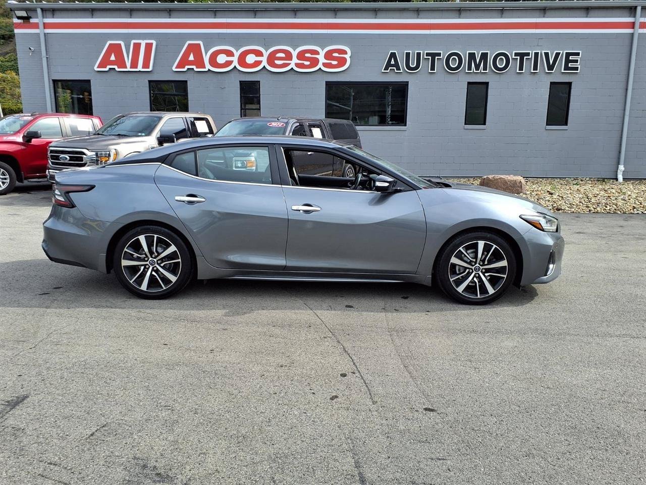 Used 2023 Nissan Maxima SL