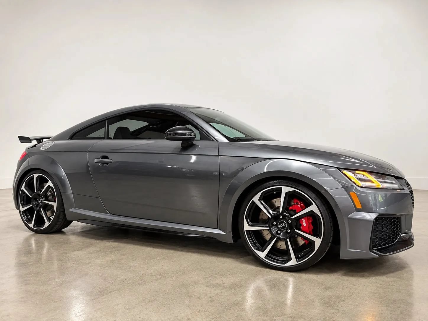 Used 2019 Audi TT RS w/ Technology Package AWD/4WD image 6