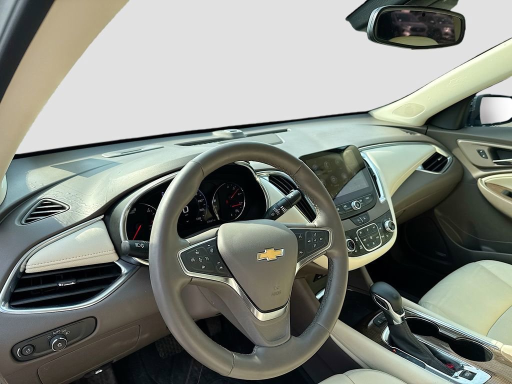 Used 2024 Chevrolet Malibu LT image 11