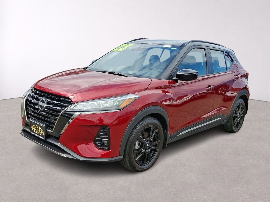 Used 2023 Nissan Kicks SR FWD image 3