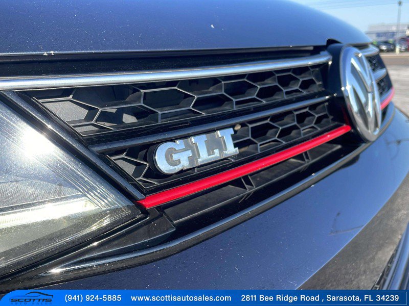 Used 2018 Volkswagen Jetta GLI FWD image 15