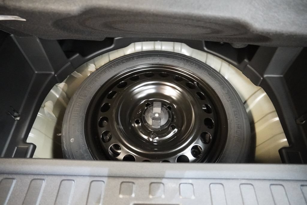 Used 2024 Chevrolet Equinox LS FWD image 11