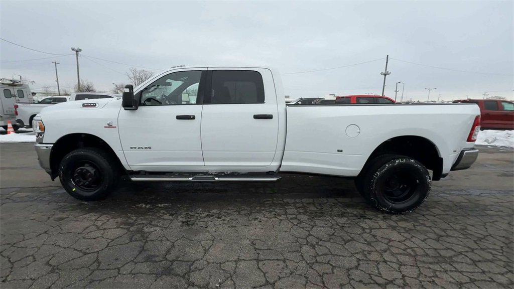 Used 2024 RAM 3500 Big Horn image 5