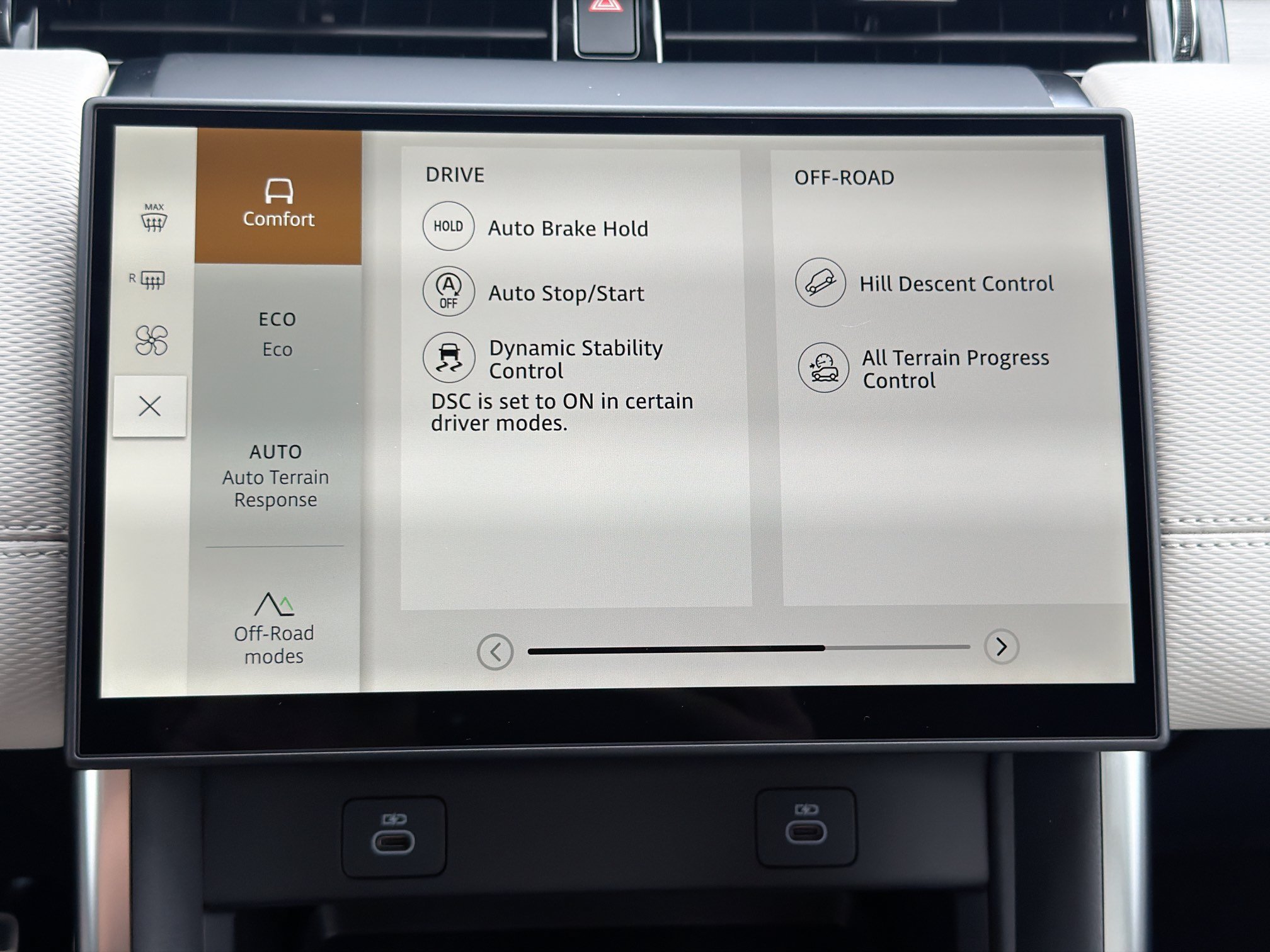 New 2026 Land Rover Discovery Sport Landmark AWD/4WD image 30