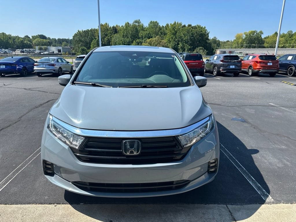 Used 2023 Honda Odyssey Touring image 2