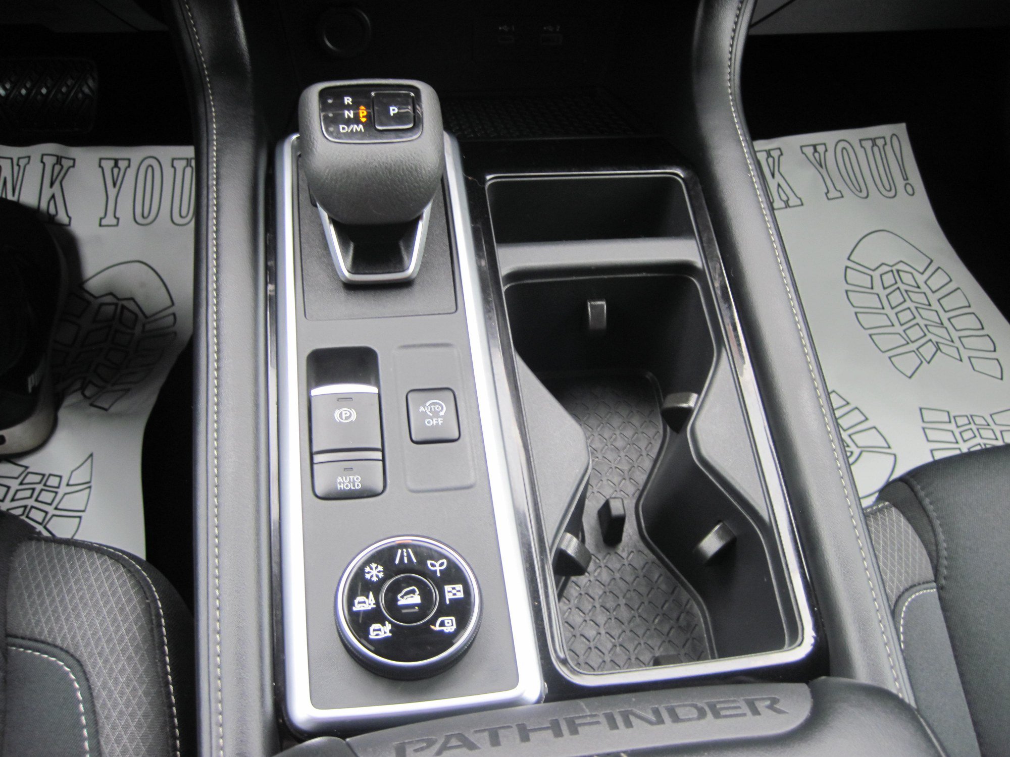 Used 2025 Nissan Pathfinder SV AWD/4WD image 23
