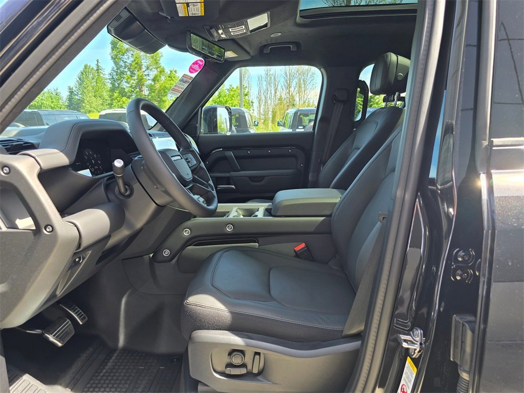 New 2025 Land Rover Defender 110 X image 22