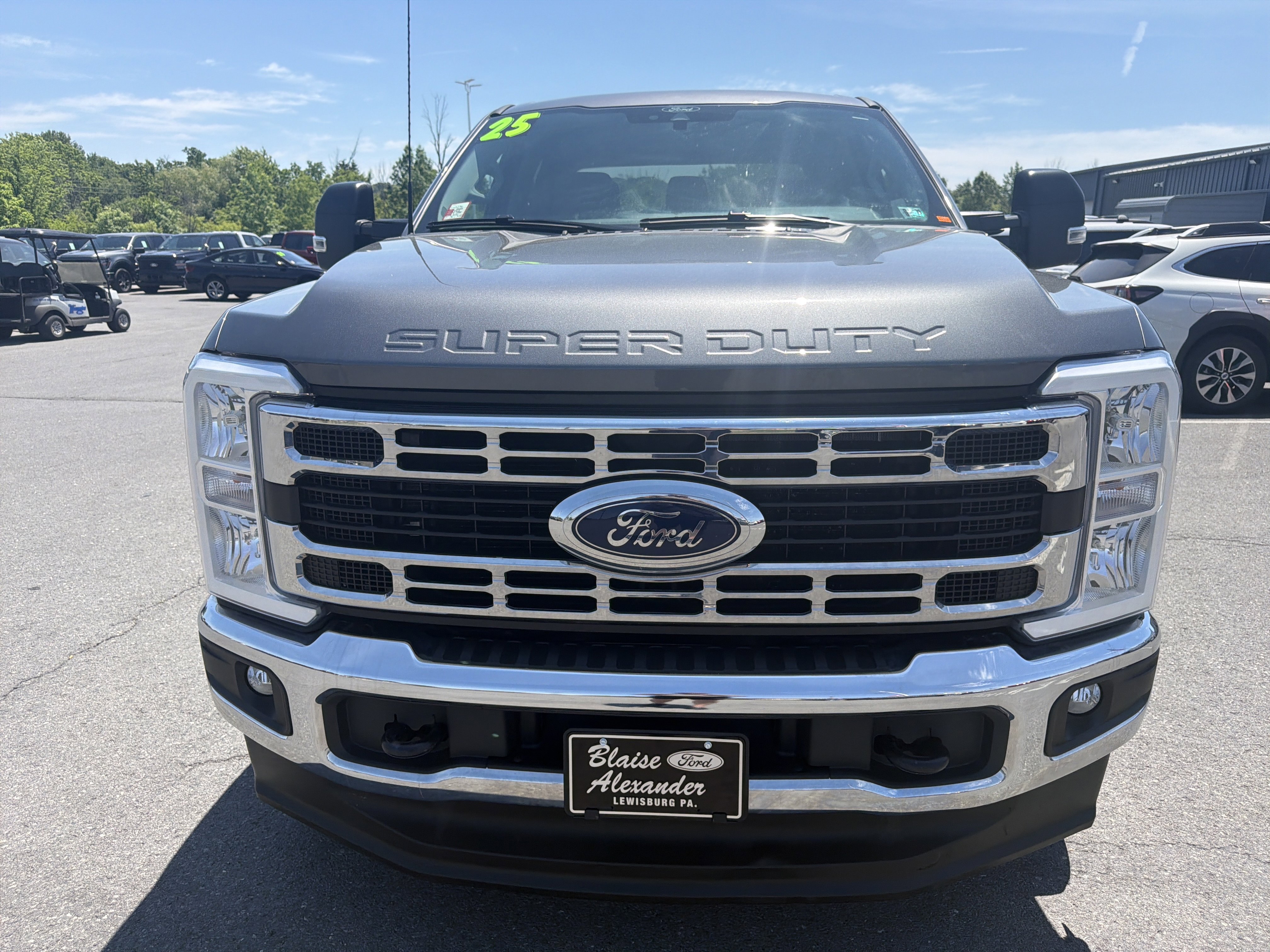 Used 2025 Ford F250 XLT AWD/4WD image 9