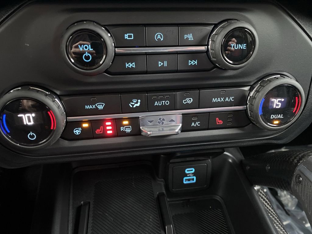 New 2025 Ford Bronco Raptor image 25