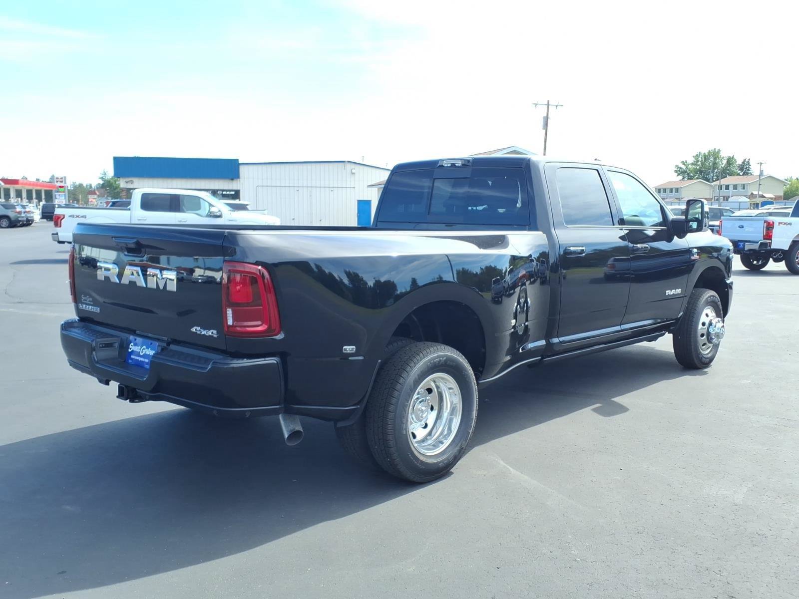 New 2027 RAM 3500 Laramie AWD/4WD image 6