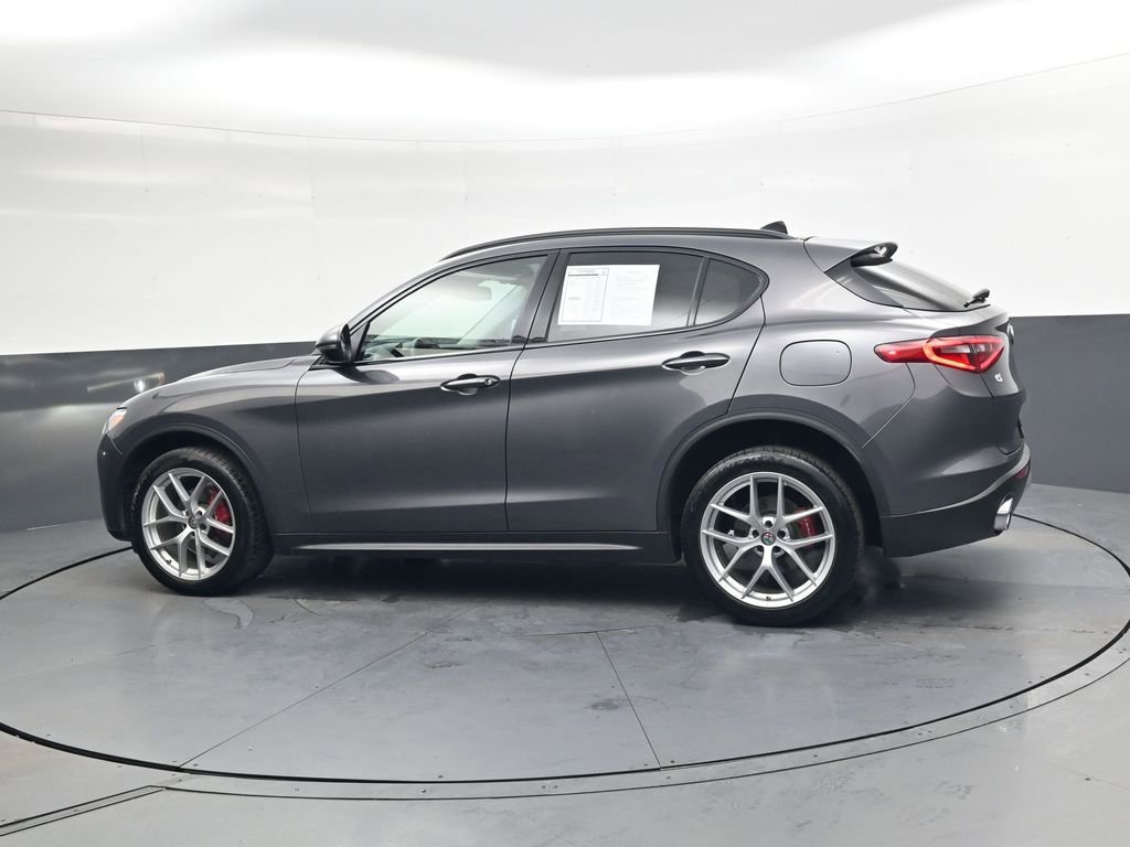 Used 2018 Alfa Romeo Stelvio Sport w/ Quick Order Package 22J Sport image 7