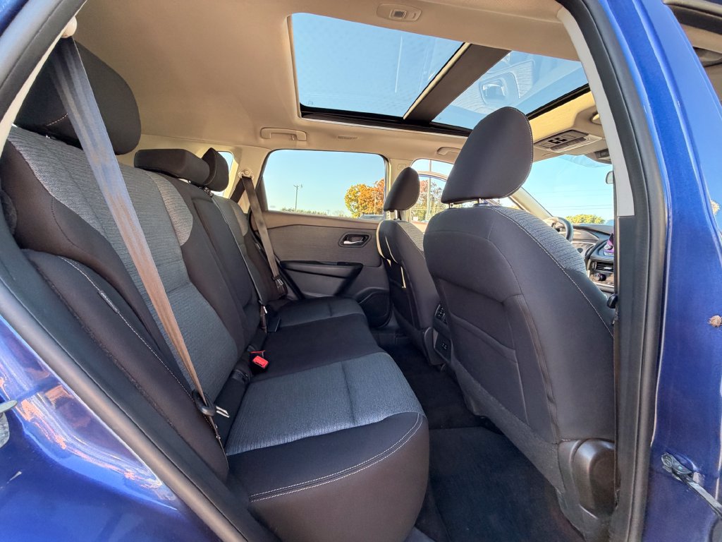 Used 2021 Nissan Rogue SV FWD image 28