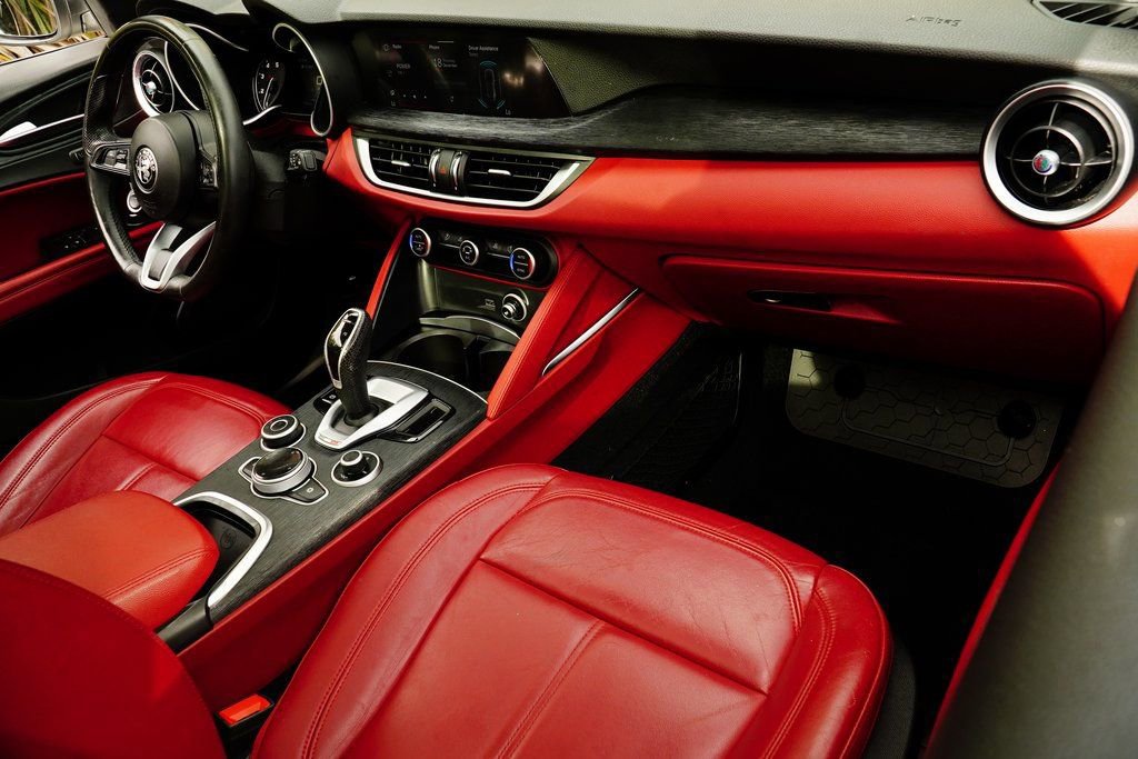 Used 2021 Alfa Romeo Stelvio Sprint w/ Sun & Sound Package image 8