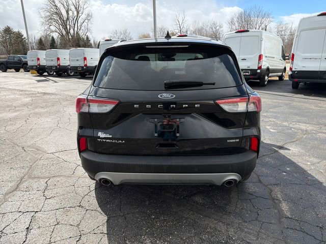 Used 2022 Ford Escape Titanium image 5