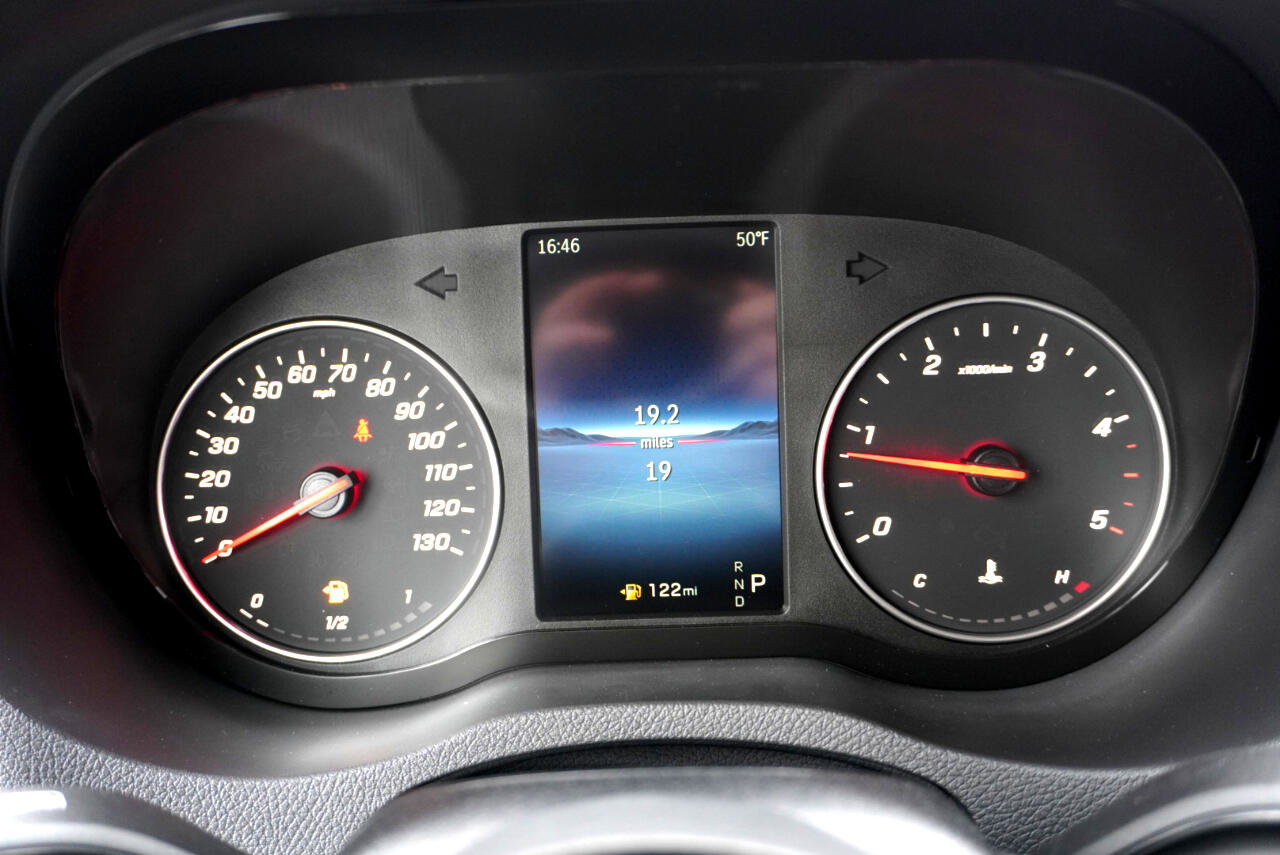 Used 2025 Mercedes-Benz Sprinter 2500 image 12