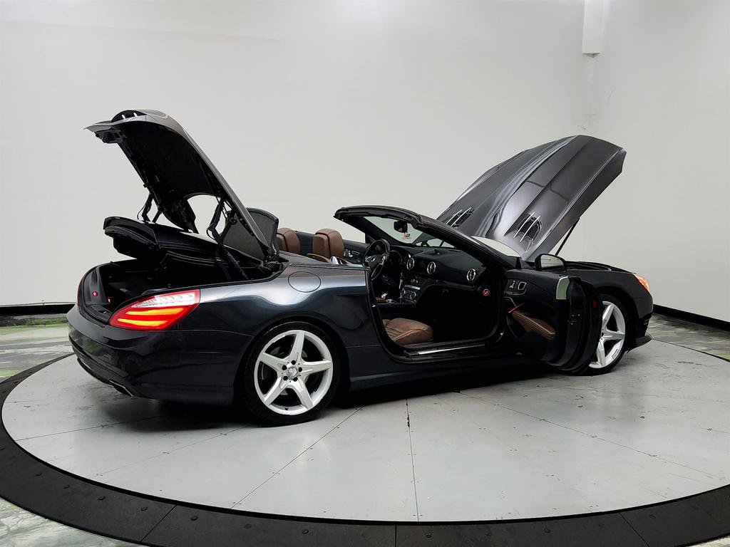 Used 2013 Mercedes-Benz SL 550 image 11