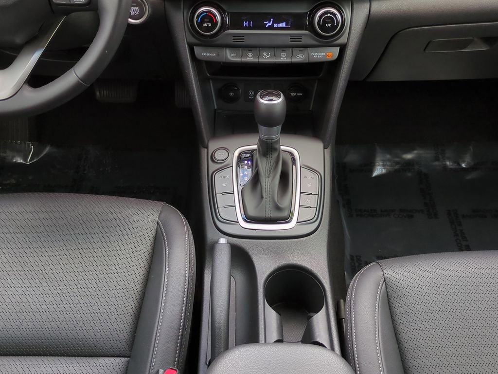 Certified 2021 Hyundai Kona Limited w/ Cargo Package image 27