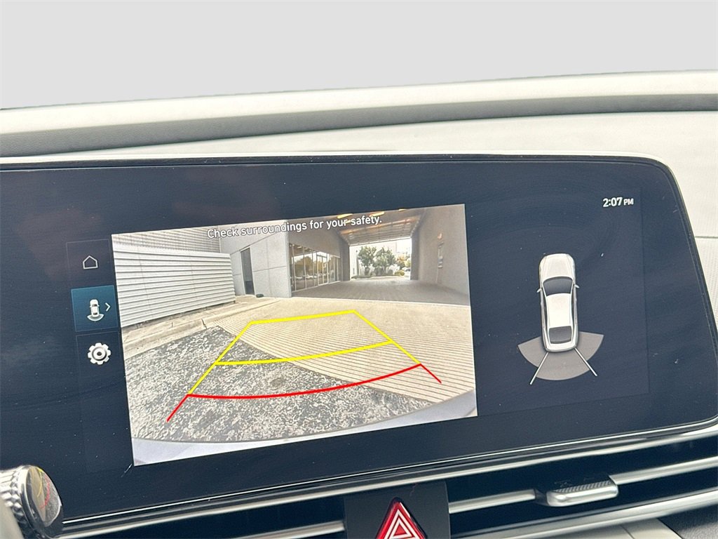 Used 2023 Hyundai Elantra Limited image 14