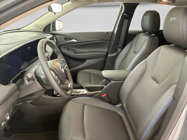Used 2025 Buick Encore GX Sport Touring w/ Experience Buick Package AWD/4WD image 12