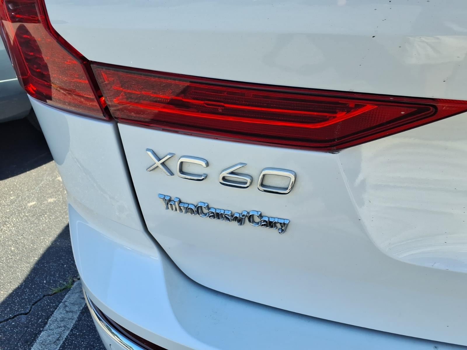 Used 2021 Volvo XC60 T5 Inscription w/ Protection Package Premier FWD image 9