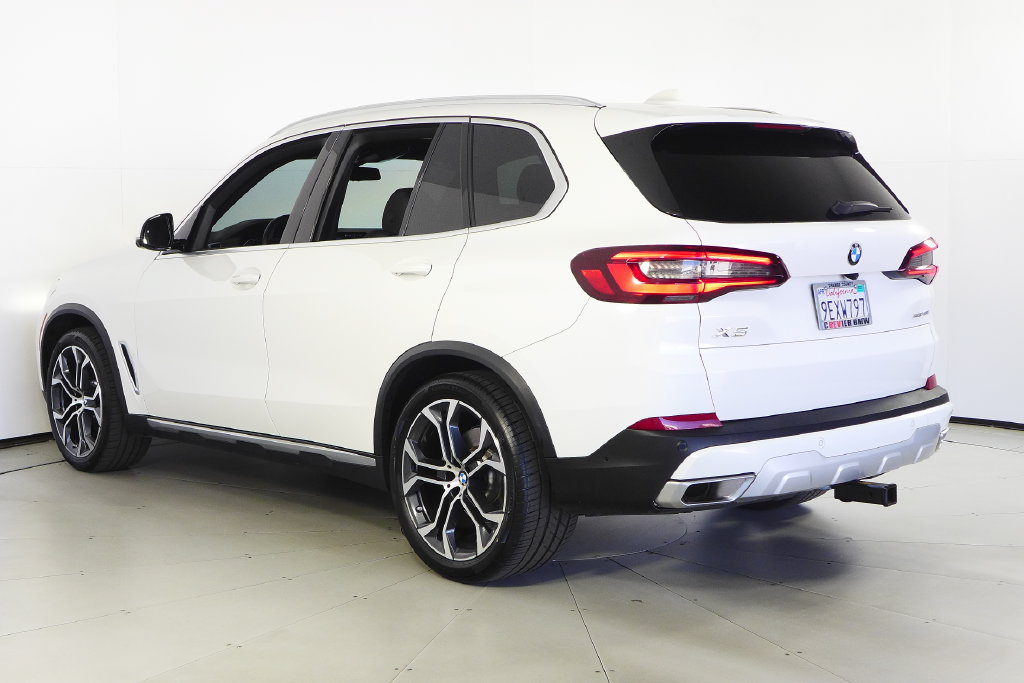 Used 2023 BMW X5 sDrive40i w/ Parking Assistance Package RWD image 9