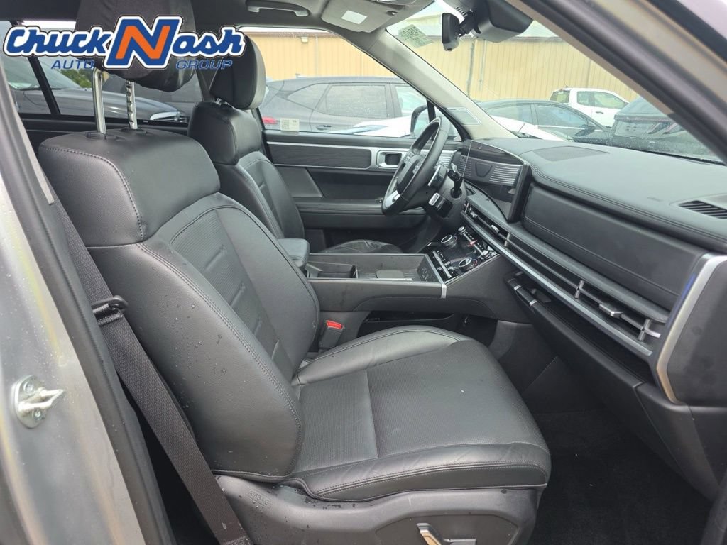 Used 2024 Hyundai Santa Fe Limited FWD image 11