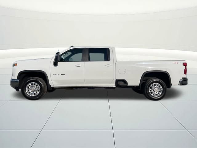 Used 2024 Chevrolet Silverado 3500 LT w/ Convenience Package image 12