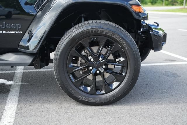 Used 2023 Jeep Gladiator Overland AWD/4WD image 45