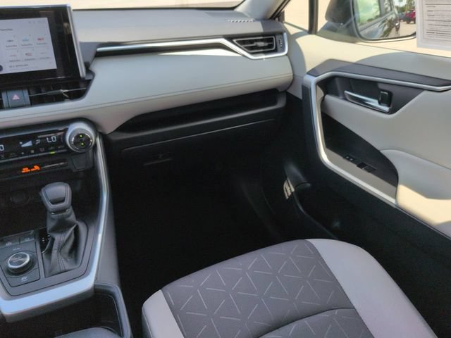 Certified 2025 Toyota RAV4 XLE AWD/4WD image 17