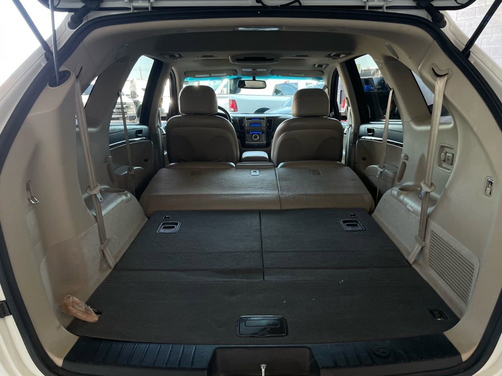 Used 2012 Hyundai Veracruz Limited w/ Entertainment Pkg image 27