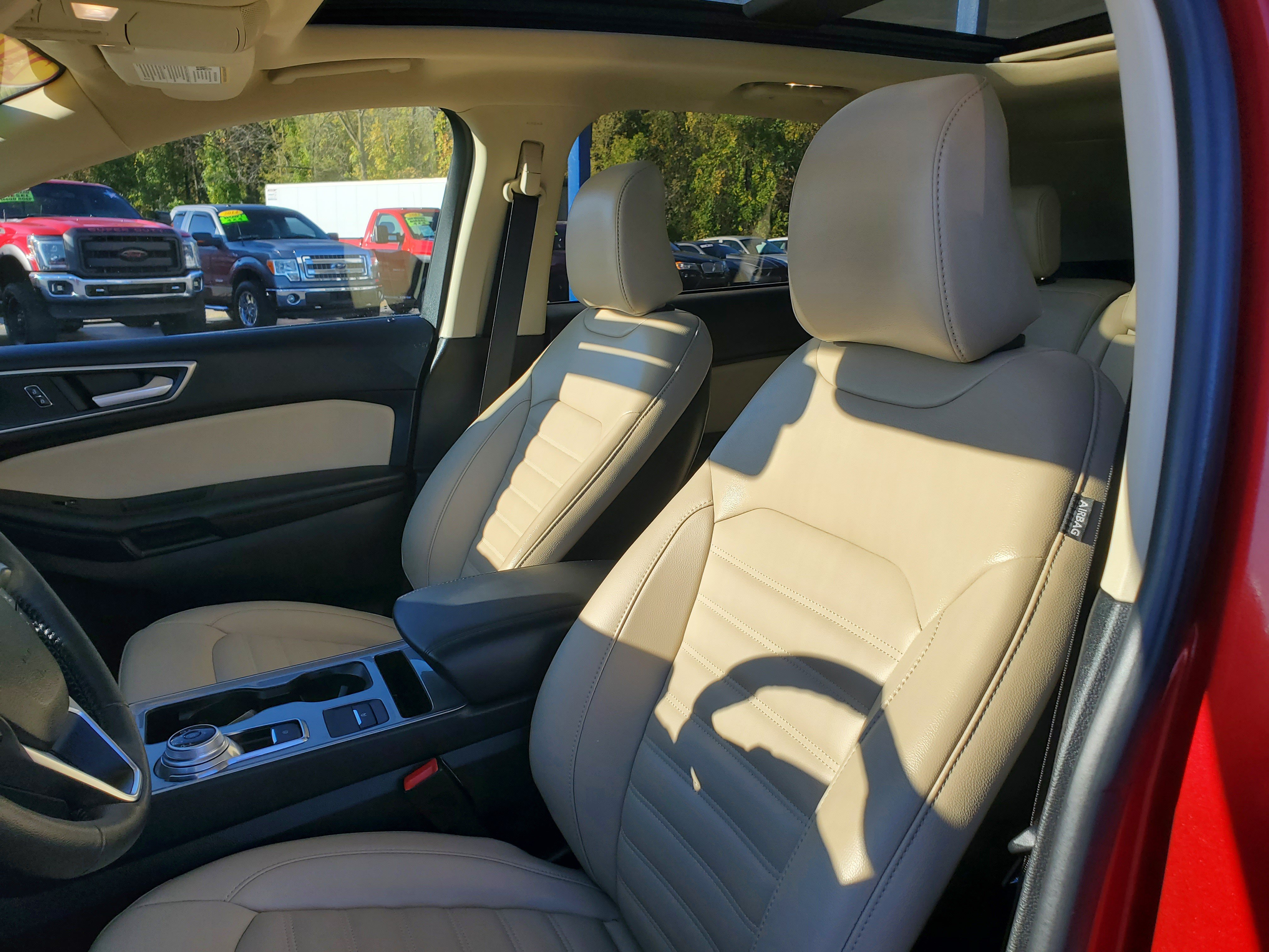 Used 2024 Ford Edge SEL w/ Convenience Package AWD/4WD image 9