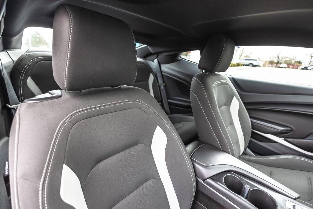 Used 2023 Chevrolet Camaro LT image 20