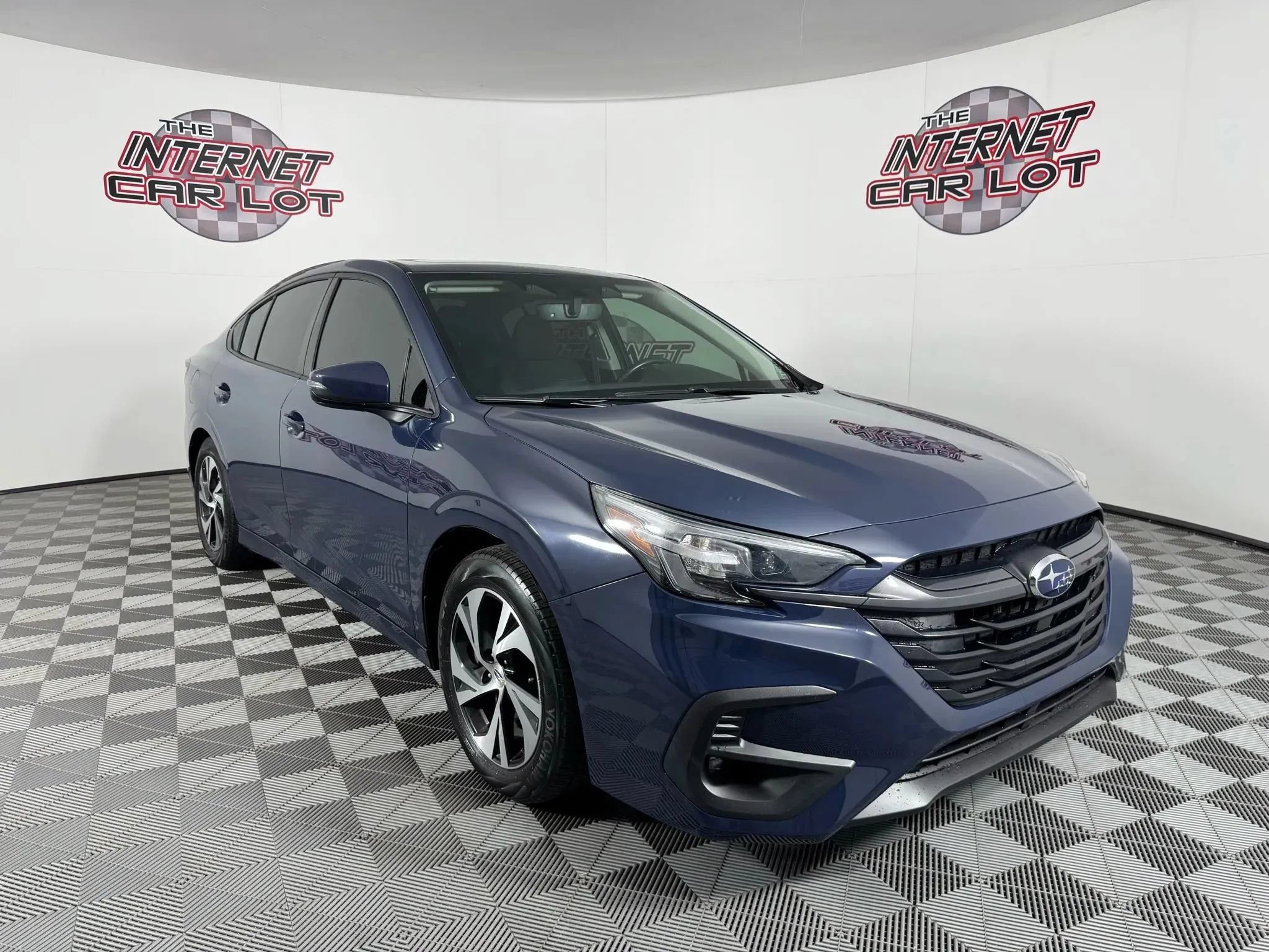 Used 2024 Subaru Legacy Premium w/ Popular Package #1 AWD/4WD image 9