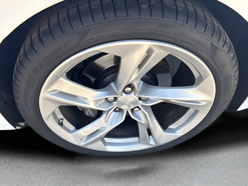Used 2023 Chevrolet Camaro SS RWD image 15